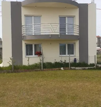 Vila Art Durrës